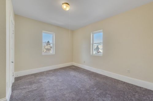 54 Crystal Ave, Springfield MA 01108-1722 exterior