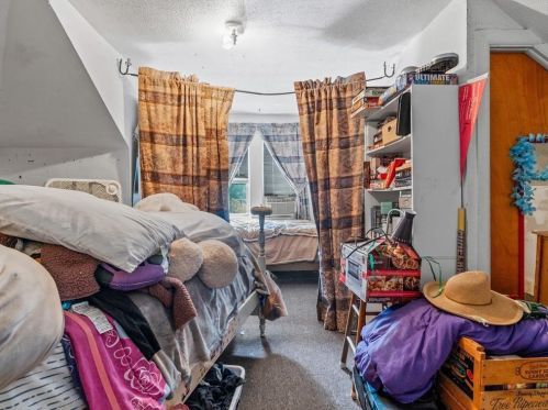 88 Prospect St, Woonsocket RI 02895-1910 exterior