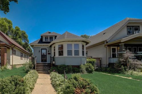 2106 34, Milwaukee WI 53215-2301 exterior