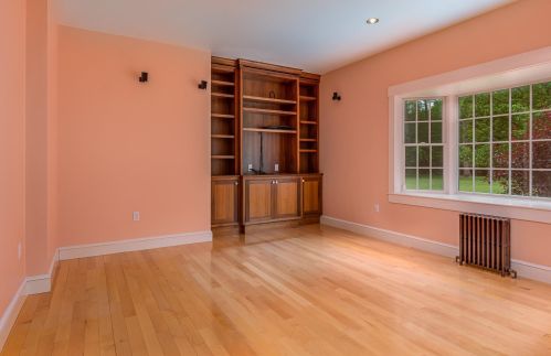 36 Three Rivers Farm Rd, Dover NH 03820-5105 exterior