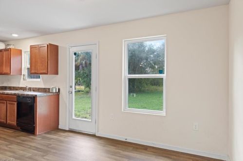 4999 46 St, Naples FL 34120-0032 exterior