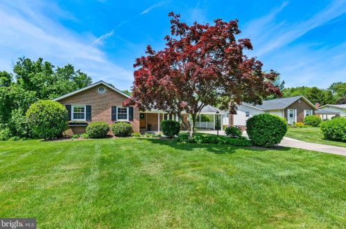 15308 Aylesbury St, Silver Spring, MD 20905-4234