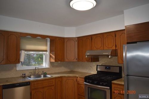 199 Knickerbocker Rd, Demarest NJ  07627-1011 exterior