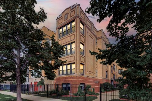 4337 Troy St, Chicago IL  60618-1324 exterior