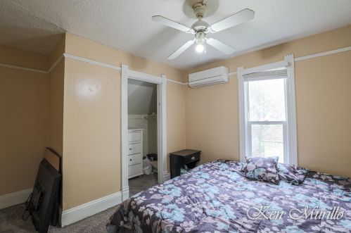 1556 Queen Ave, Grand Rapids MI 49505-4959 exterior