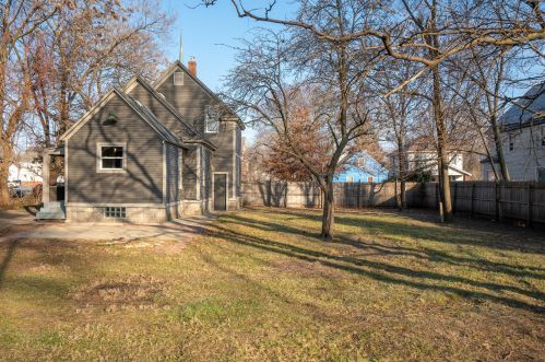 960 Temple, Grand Rapids MI 49507-1936 exterior