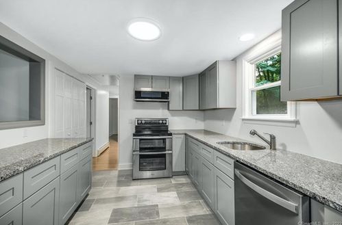 562 Branchville Rd, Ridgefield CT  06877-6030 exterior