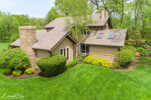 3601 Lindsay Ln, Bull Valley IL 60014-4781 exterior