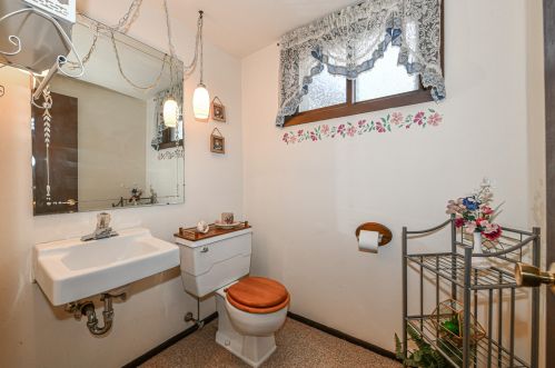 12024 Cleveland Ave, Milwaukee WI 53227-2908 exterior