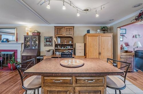 137 Conneaut Dr, Pittsburgh PA 15239-2630 exterior