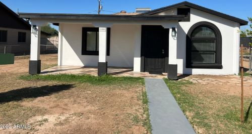 108 27 Dr, Phoenix AZ 85045-4201 exterior