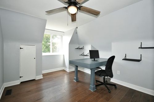 6029 Stanton Ave, Pittsburgh PA 15206-2200 exterior