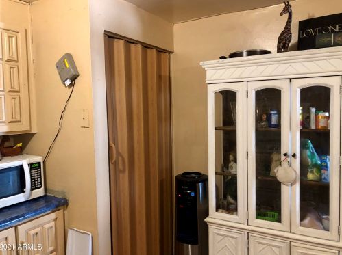 1620 65th Dr, Phoenix, AZ 85035-4711