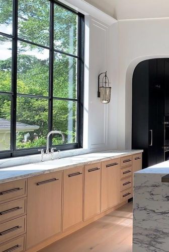 3364 Knollwood Dr, Atlanta GA 30305-1022 exterior