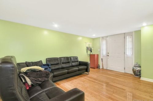 206 Richards Ave, Norwalk CT exterior