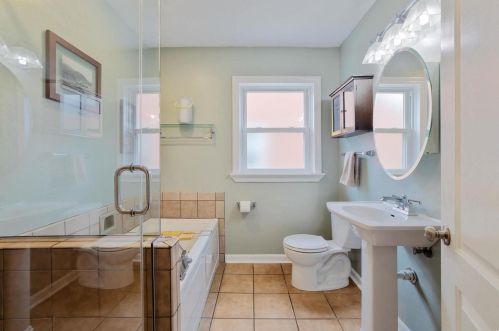 6248 Kinsey Pl, Saint Louis MO 63109-2625 exterior