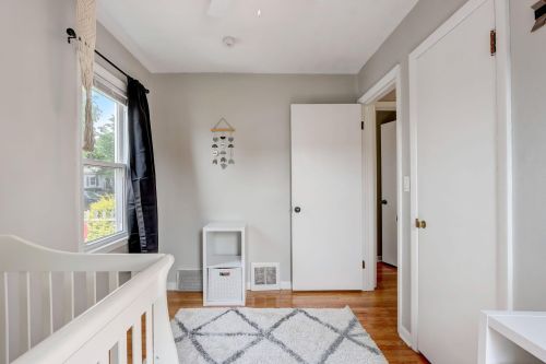 3727 99th St, Milwaukee WI  53222-2421 exterior