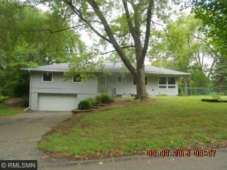 16624 Elm Dr, Hopkins, MN 55345-4326