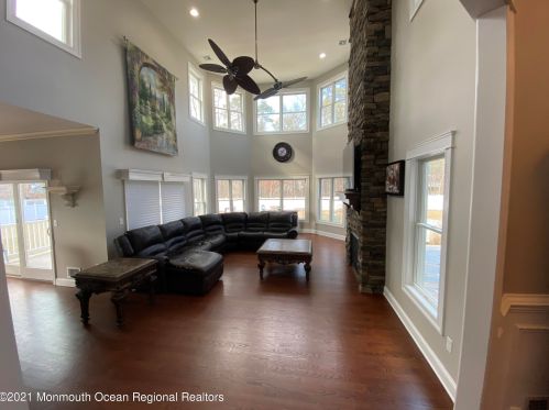 348 Central Blvd, Berkeley Township NJ 08721-3318 exterior