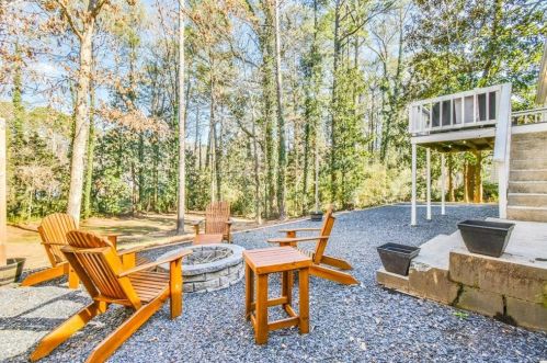 2209 Clairmont Ter, Atlanta GA 30345-2316 exterior