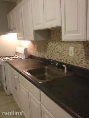 4381 Manayunk Ave, Philadelphia PA  19128-4832 exterior