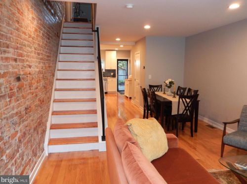 2423 Iseminger St, Philadelphia PA  19148-3517 exterior