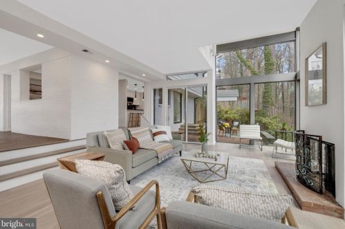 6107 Benalder Dr, Bethesda MD  20816-1007 exterior