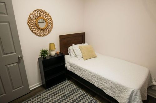 944 Hubbard St, Atlanta GA 30310-3136 exterior