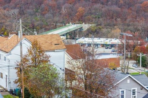 629 Blanton St, Pittsburgh PA  15207-1140 exterior