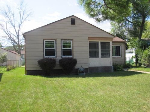 5127 19th Pl, Milwaukee, WI 53209-5708