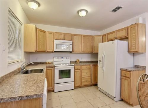 7304 Deland Ave, Fort Pierce FL 34951-1425 exterior