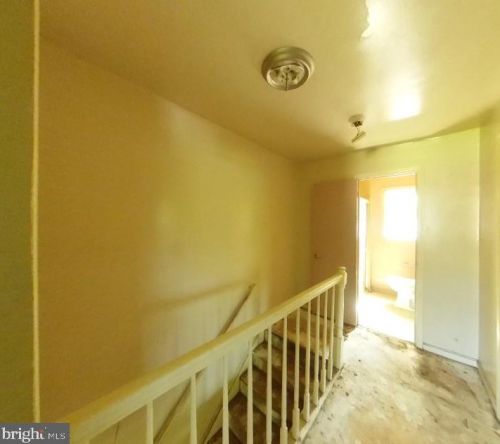 12021 Valleywood Dr, Silver Spring MD 20902-2236 exterior