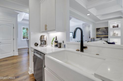 61 Manchester Ct, Bluffton SC 29910-7455 exterior