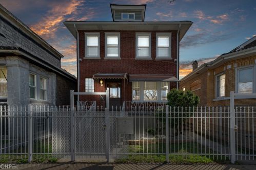 5937 Artesian Ave, Chicago IL 60645-5301 exterior