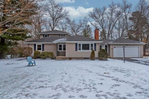 128 Birch Rd, Springfield, MA 01106-3204