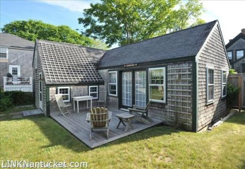 1 Jefferson Ln, Nantucket, MA 02554-3918