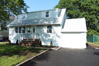 46 10 St, Kenilworth NJ  07033-1547 exterior