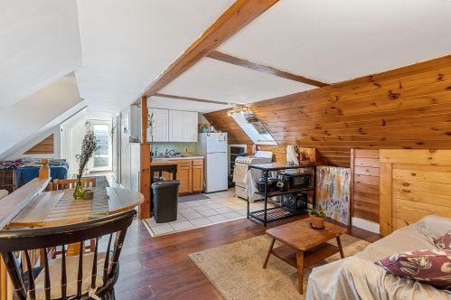 94 Woodford St, Portland ME 04103-4513 exterior