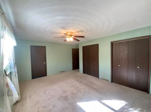 2594 Us Route 30, Hookstown PA 15050-1415 exterior