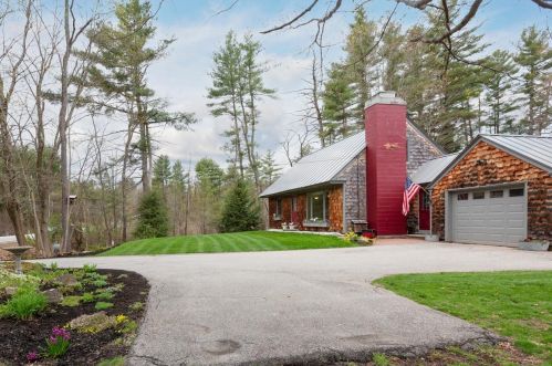 212 Hopkinton Rd, Concord NH 03301-7911 exterior