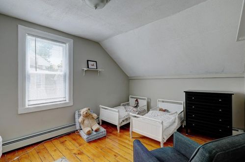 38 Royal St, Providence RI 02906-1830 exterior