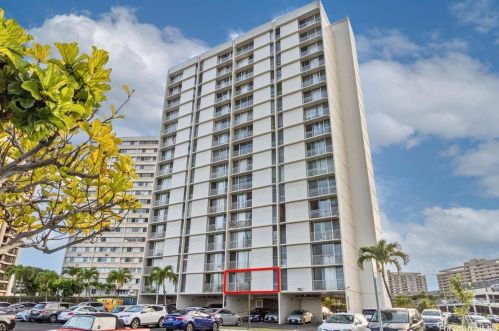 949 Ala Nanala St, Honolulu, HI 96818-2952