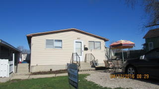 915 Bishop Ave, Aurora, IL 60506-5917