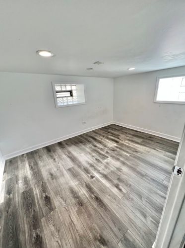 814 Harding Ave, Chicago IL 60805-1437 exterior