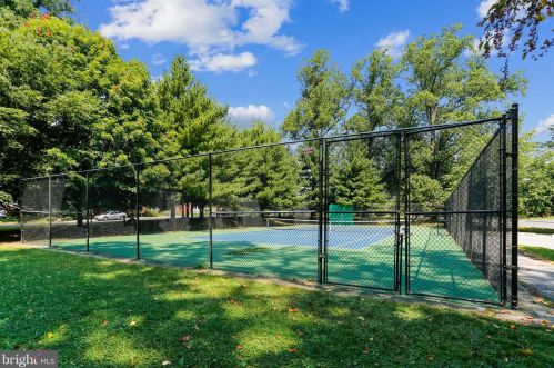 917 Northwest Dr, Silver Spring MD  20901-1435 exterior