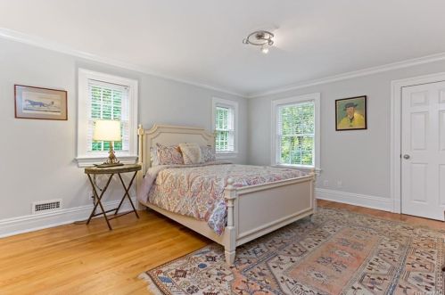 347 Riv Rd, Briarcliff NY 10510-2413 exterior