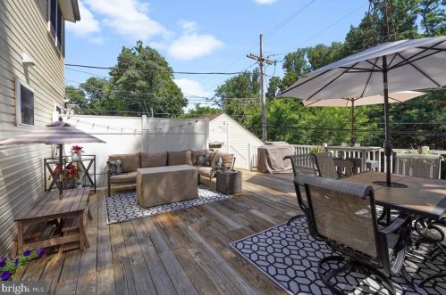 64 Mildred Ln, Chester PA 19014-2007 exterior