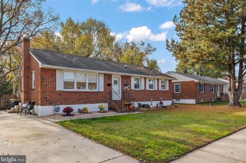 623 11th St, New Castle DE  19720-6020 exterior