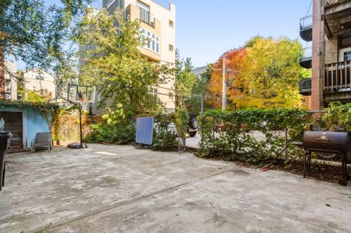 650 Barry Ave, Chicago IL 60634-4912 exterior