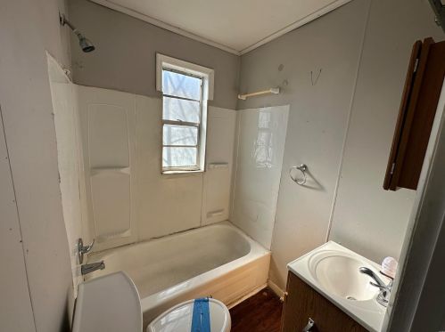 9611 Balboa Dr, Saint Louis MO 63136-3040 exterior